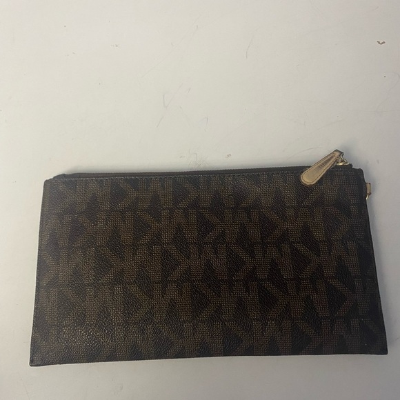 MICHAEL Michael Kors Brown Monogram Large Wristlet MSRP $98